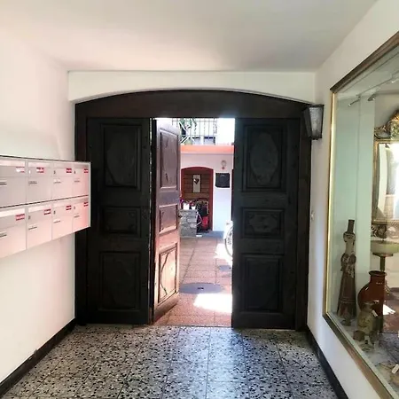 , Rooftop Terrace Apartman